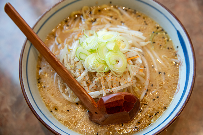 らーめんすすきの みそらーめん ご当地情報 三菱マテリアル