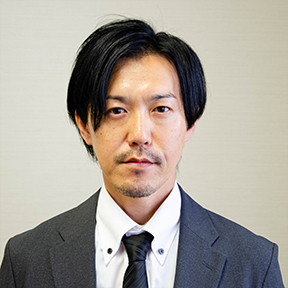 インタビュアー写真
