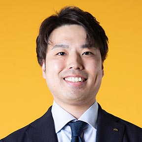 インタビュアー写真